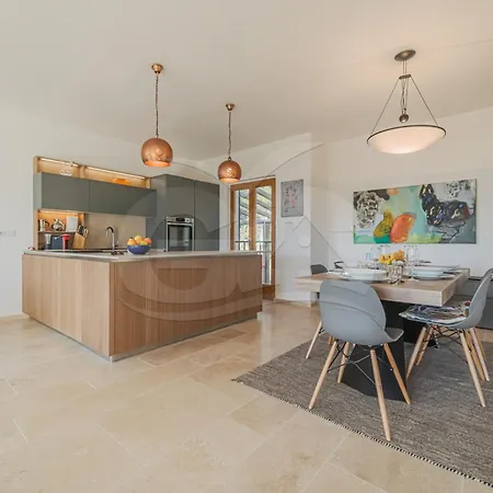 Semesterbostad La Collina Charme E Natura - Goelba *