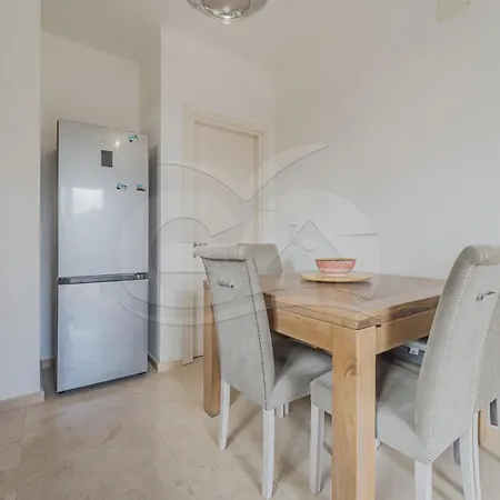 Semesterbostad La Collina Charme E Natura - Goelba